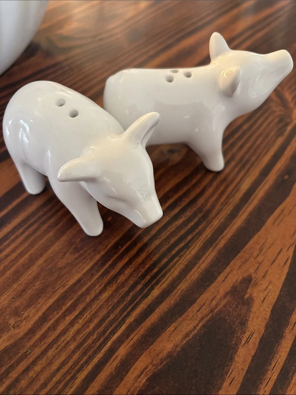 Ceramic pig 🐽 Salt and Pepper Shakers